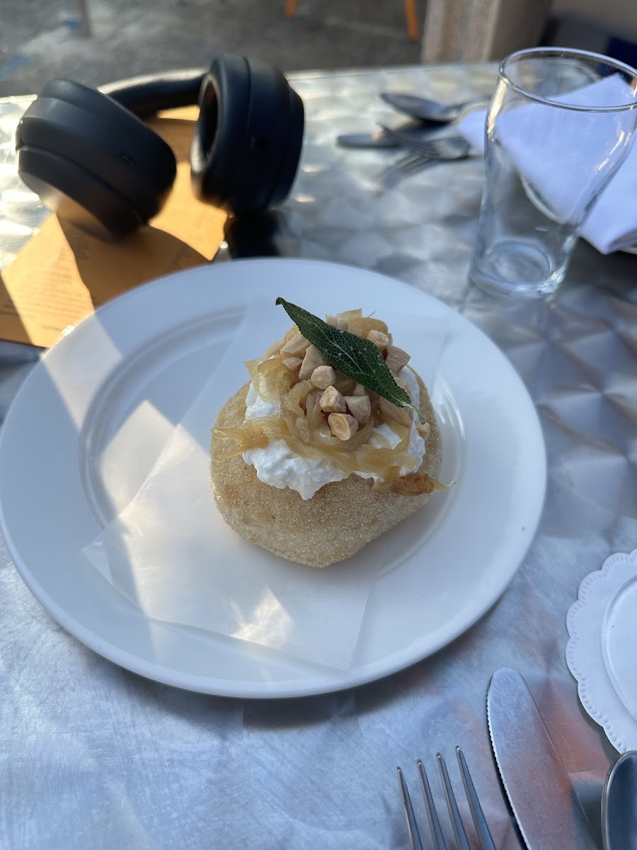 Cafe Restaurant Metro-6