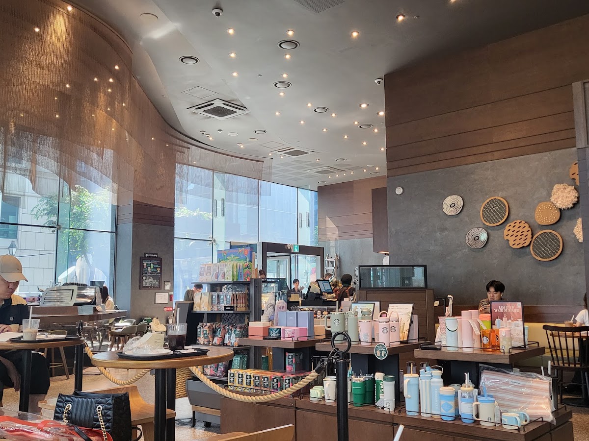Starbucks Reserve Samseong Station Textile Center